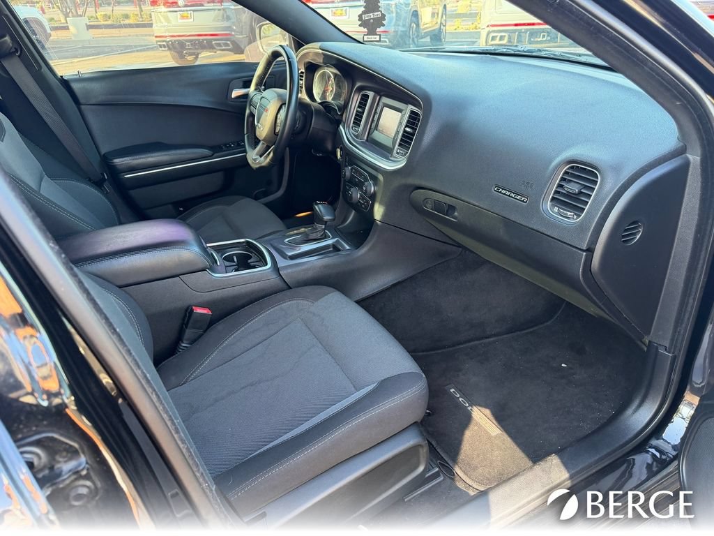 Used 2016 Dodge Charger SE w/ Popular Equipment Group RWD image 29