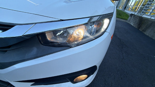 Used 2018 Honda Civic EX-T image 12