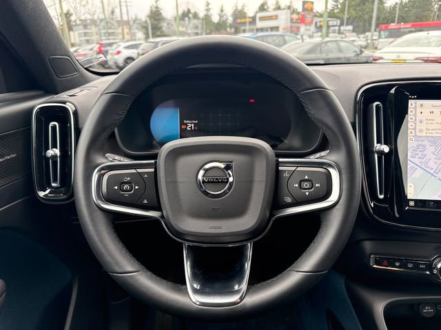 Used 2023 Volvo XC40 Recharge Ultimate image 23