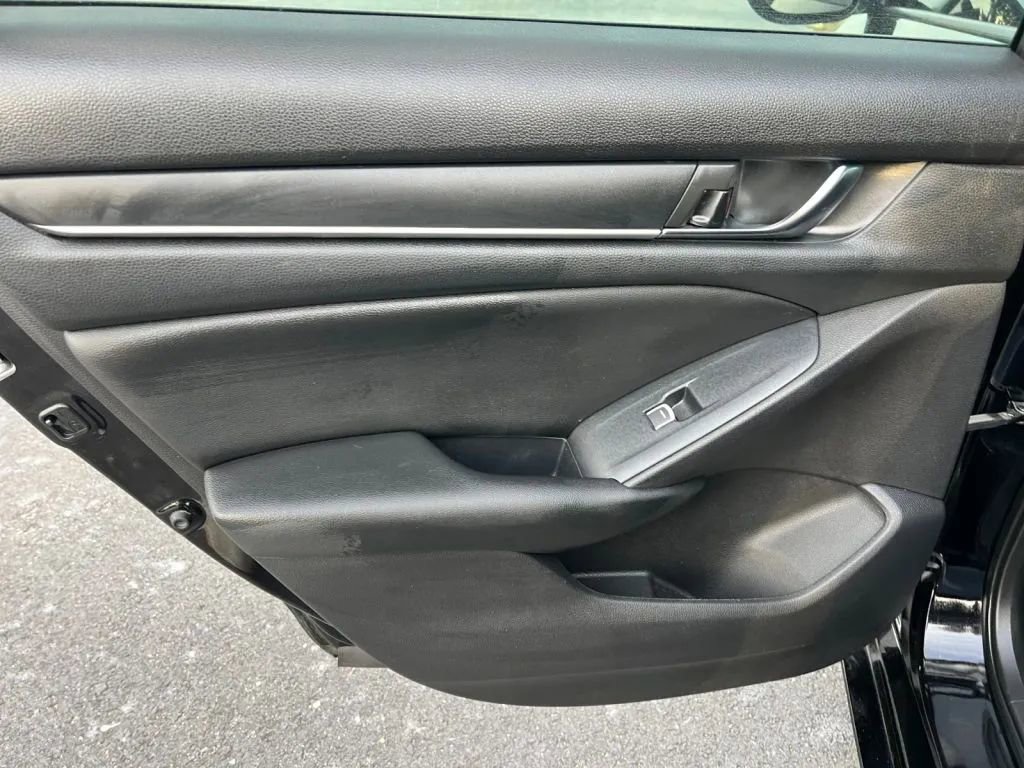 Used 2020 Honda Accord Sport image 20