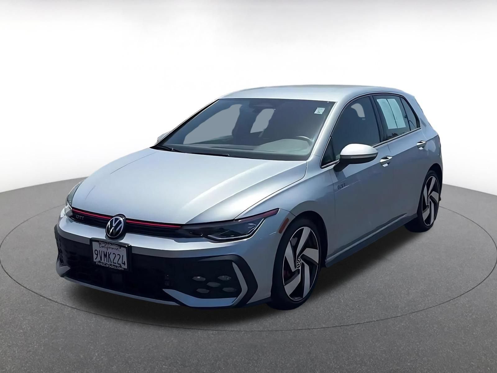 Used 2026 Volkswagen Golf S FWD image 5