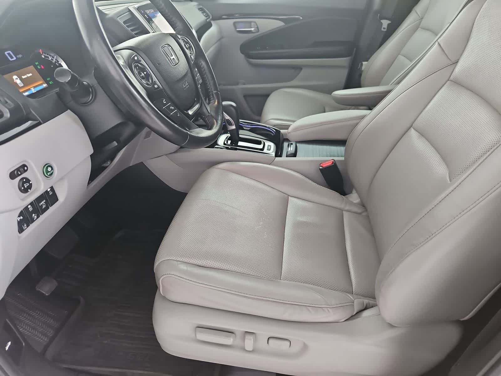Used 2019 Honda Ridgeline RTL-E image 16