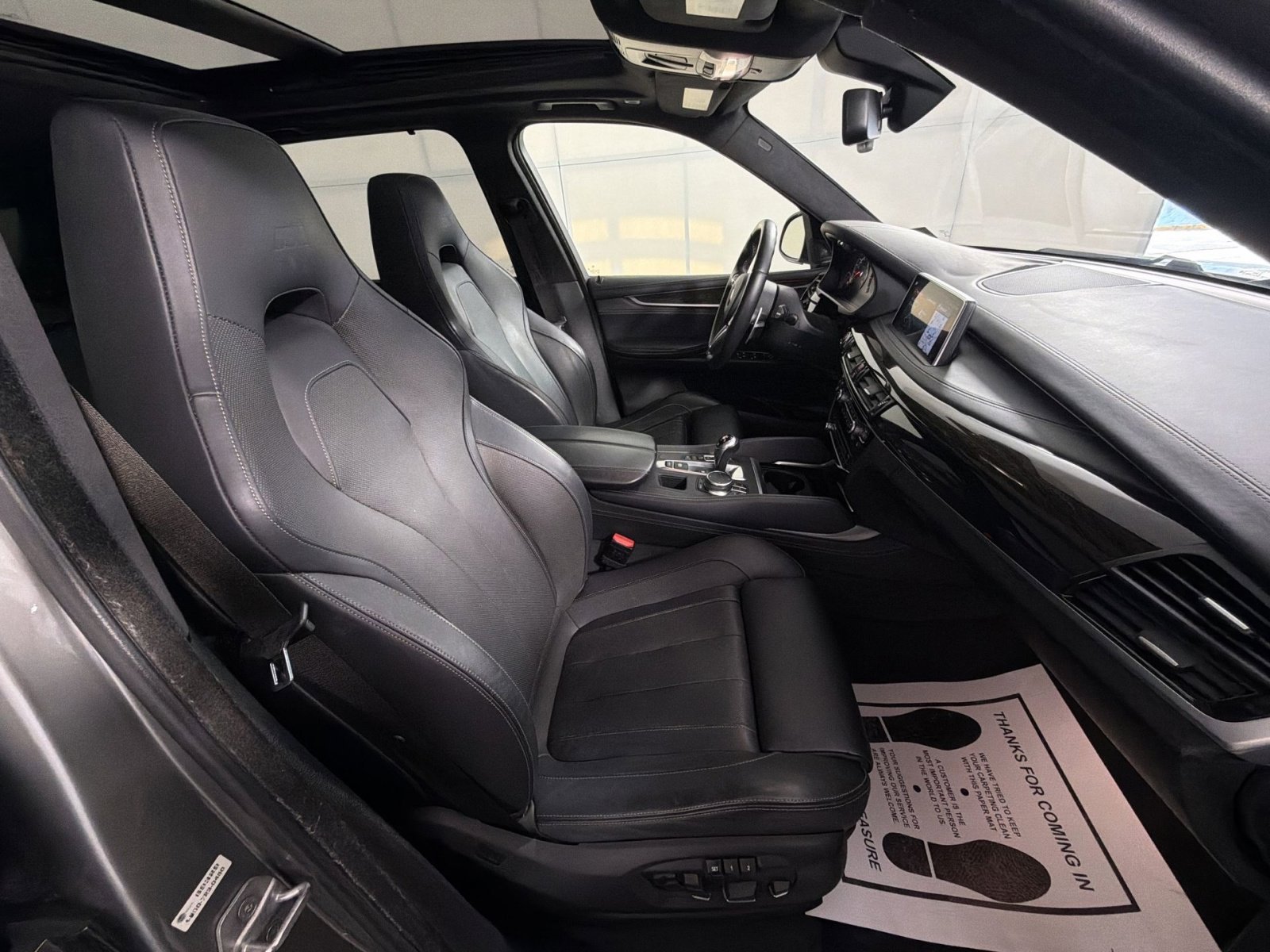 Used 2018 BMW X5 M Base image 27