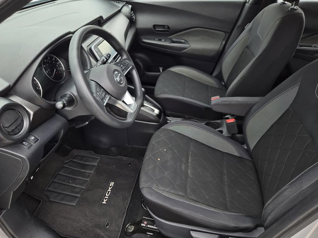 Used 2019 Nissan Kicks S FWD image 18
