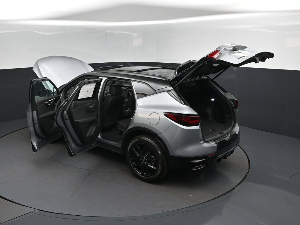 New 2026 Chevrolet Blazer RS w/ Driver Confidence II Package FWD image 2
