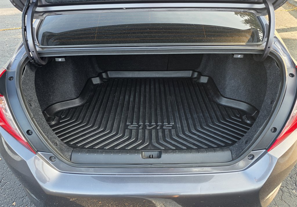 Used 2020 Honda Civic Sport image 5