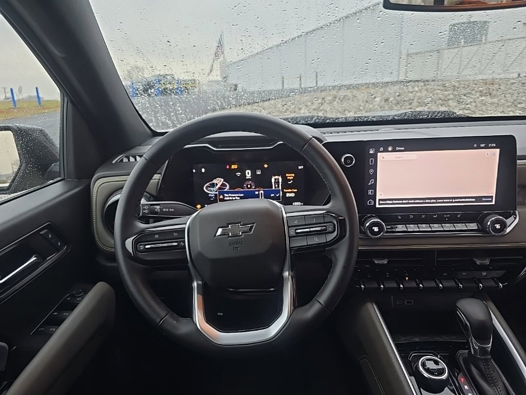 Used 2024 Chevrolet Colorado ZR2 w/ Technology Package image 2