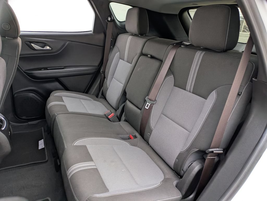 Used 2025 Chevrolet Blazer LT AWD/4WD image 23