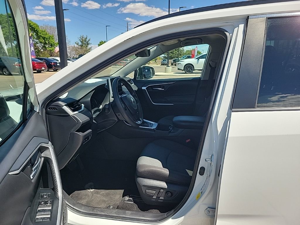 Used 2023 Toyota RAV4 XLE image 10