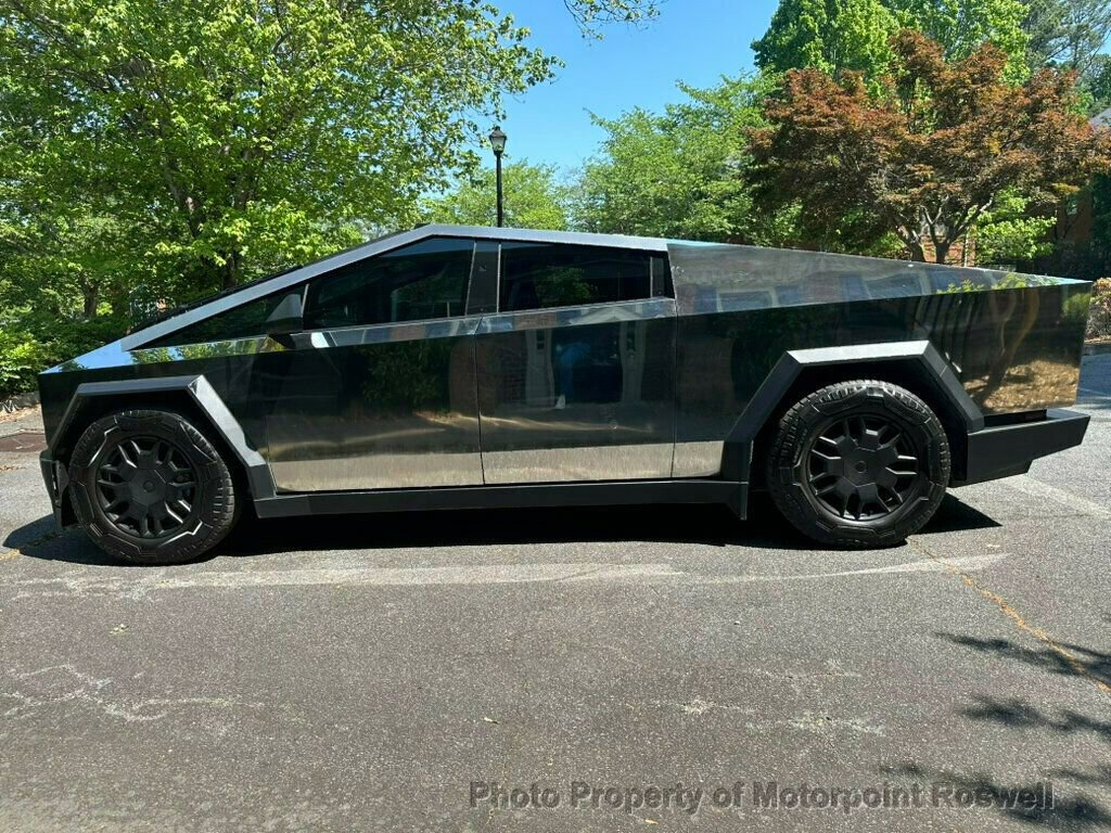 Used 2024 Tesla Cybertruck Cyberbeast AWD/4WD image 25