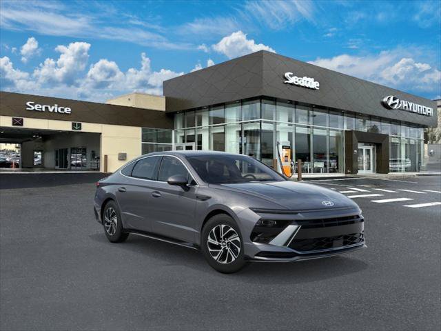 New 2026 Hyundai Sonata Blue FWD image 2