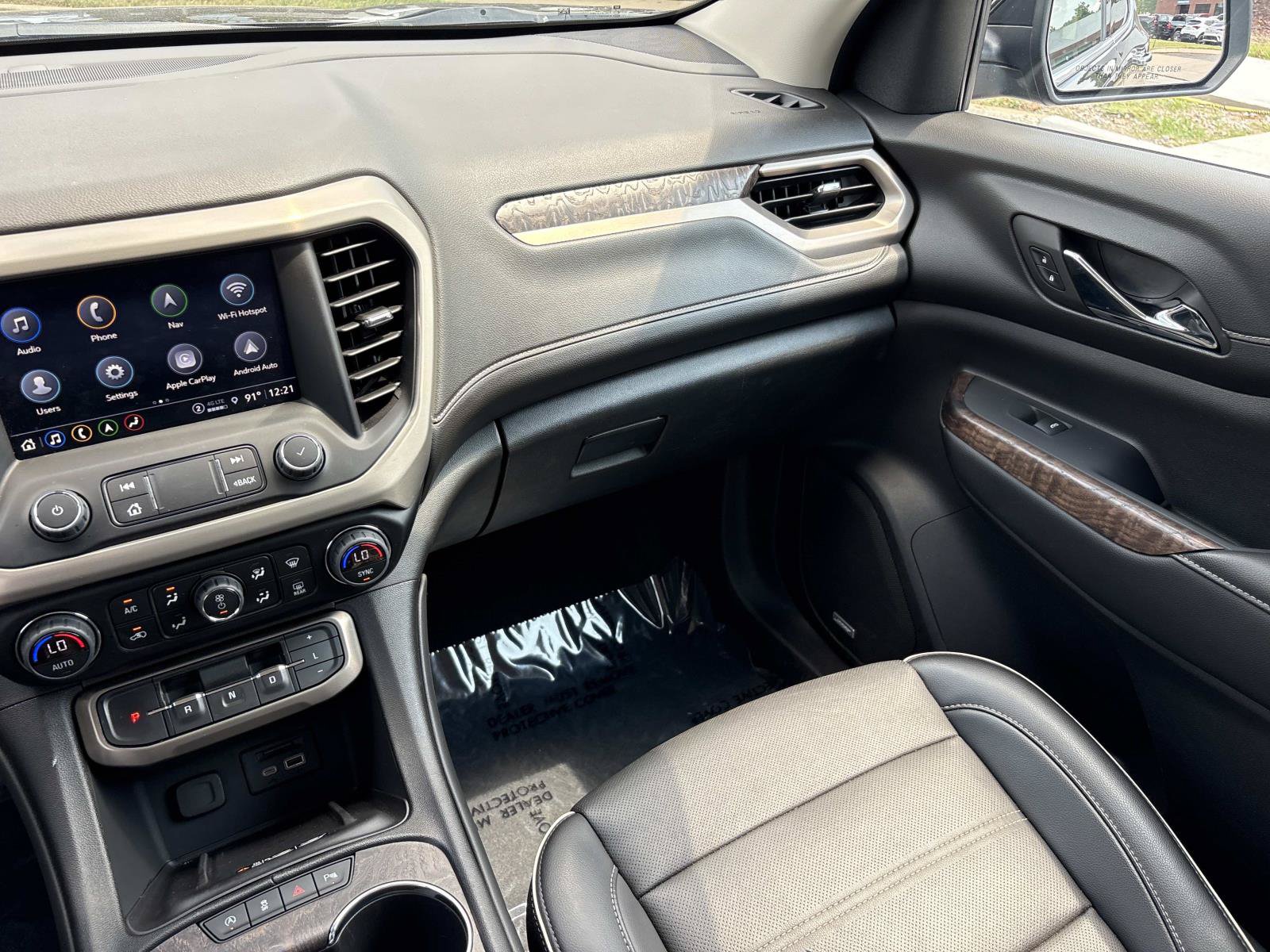 Used 2023 GMC Acadia Denali w/ Denali Ultimate Package AWD/4WD image 29