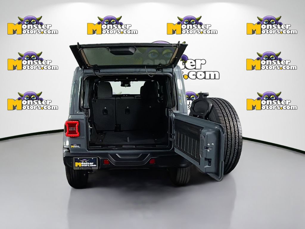 Used 2024 Jeep Wrangler Unlimited Sahara w/ Safety Group AWD/4WD image 25