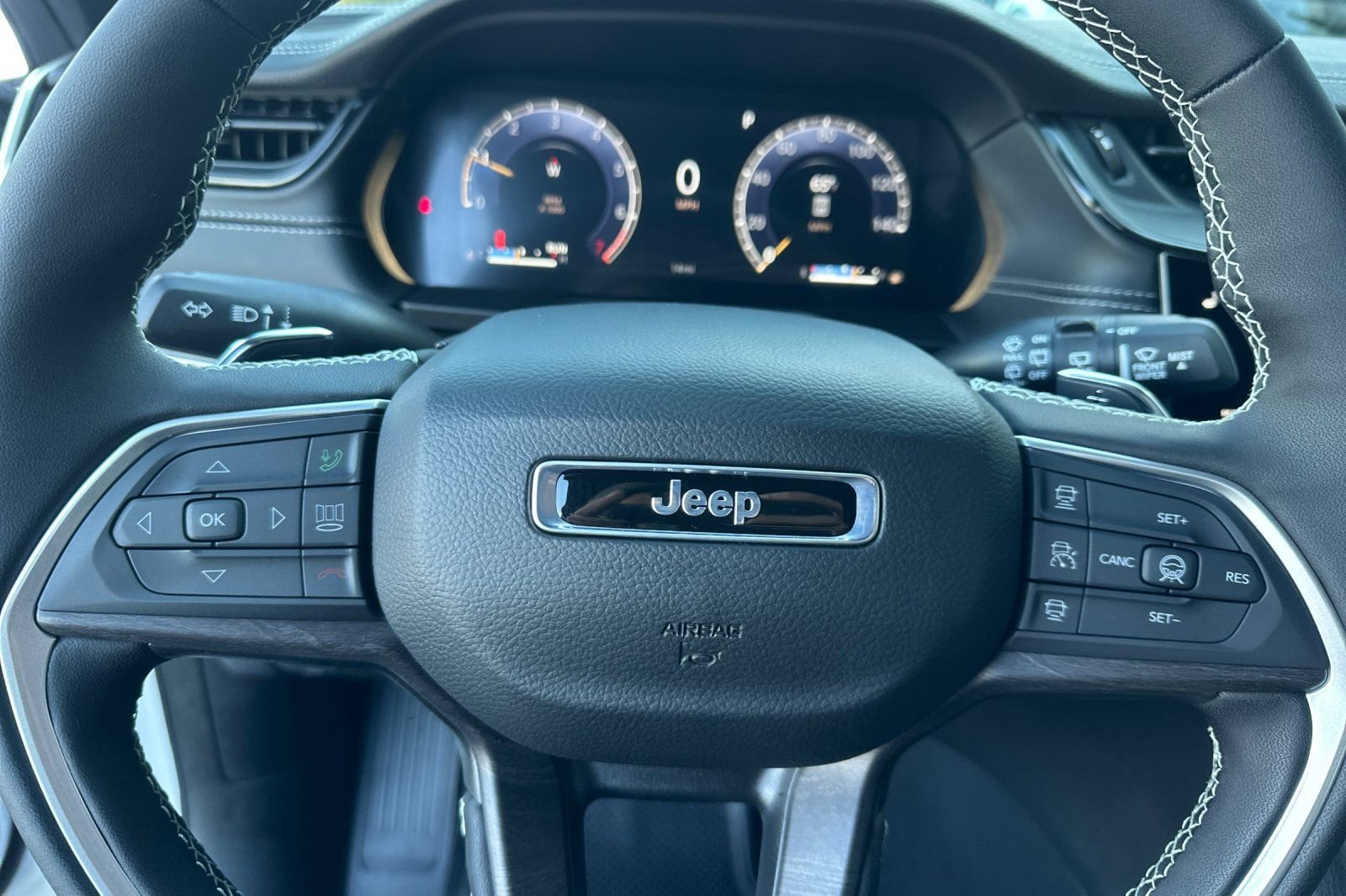 New 2026 Jeep Grand Cherokee Limited image 29