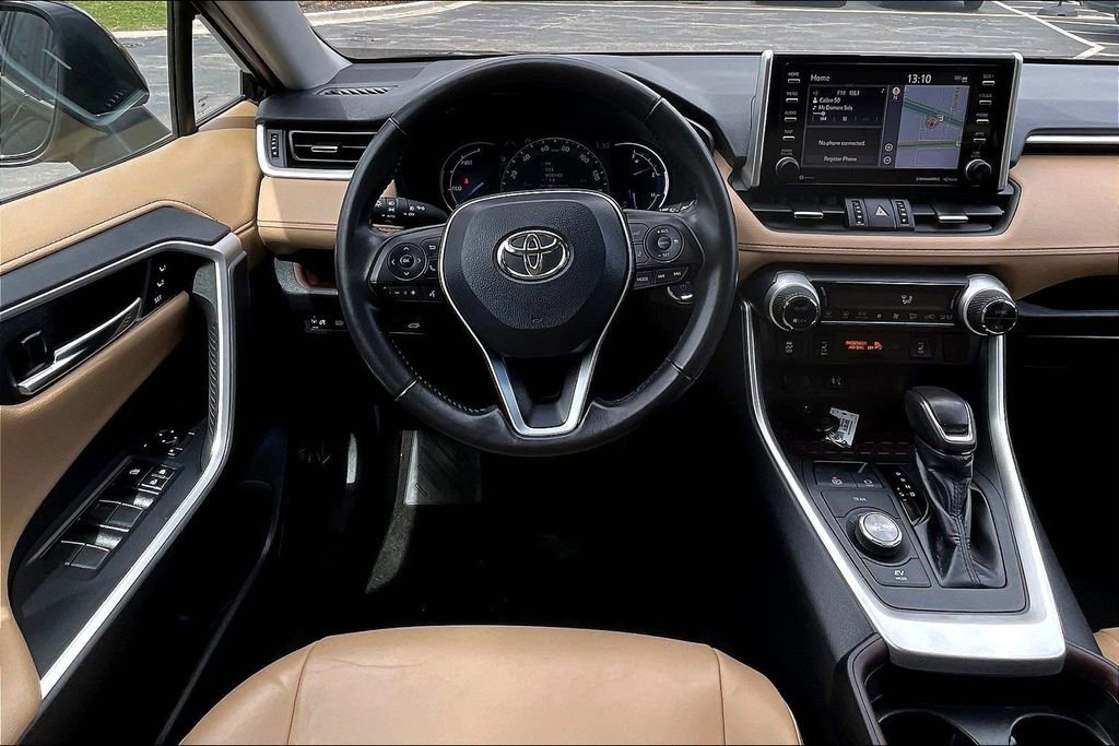 Used 2019 Toyota RAV4 Limited AWD/4WD image 5