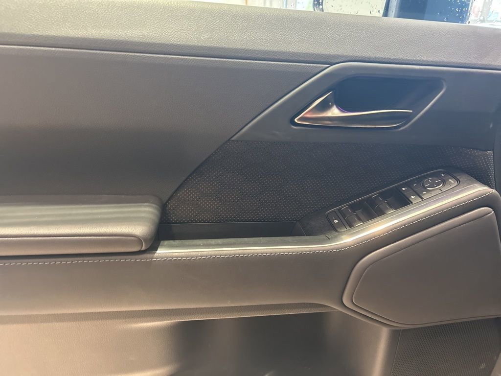 Used 2025 Lexus GX 550 image 3