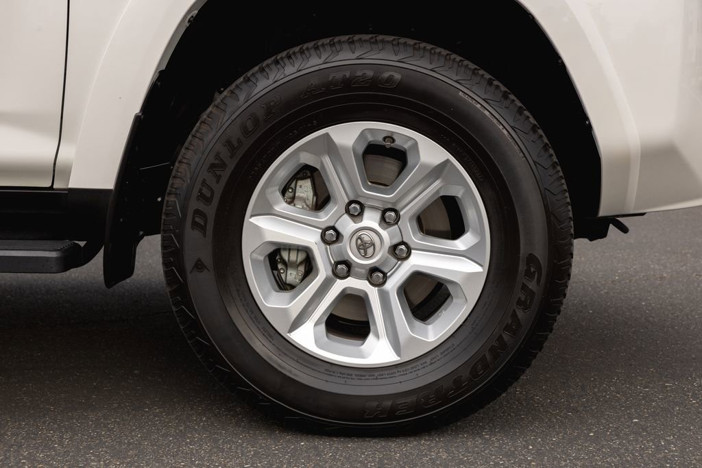 Certified 2021 Toyota 4Runner SR5 image 4