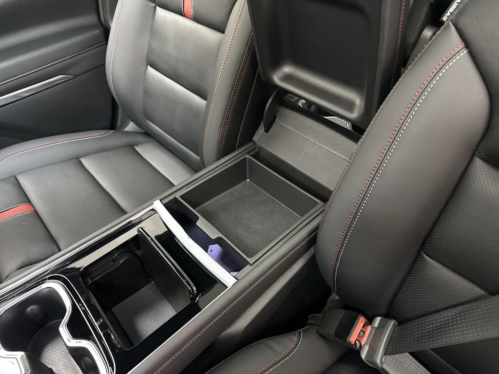 New 2026 Chevrolet Traverse RS w/ LPO, Floor Liner Package image 36