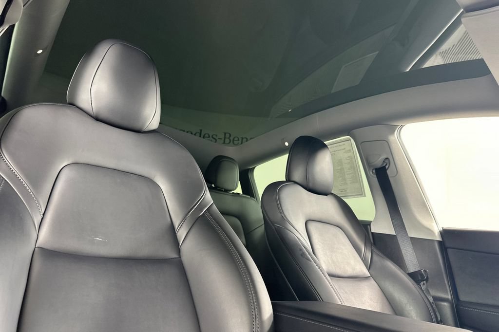 Used 2021 Tesla Model Y Long Range AWD/4WD image 19