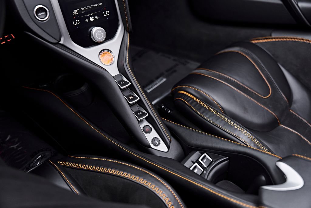 Used 2025 McLaren 750S Spider RWD image 64