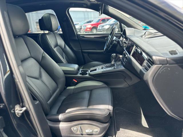 Used 2020 Porsche Macan S image 17