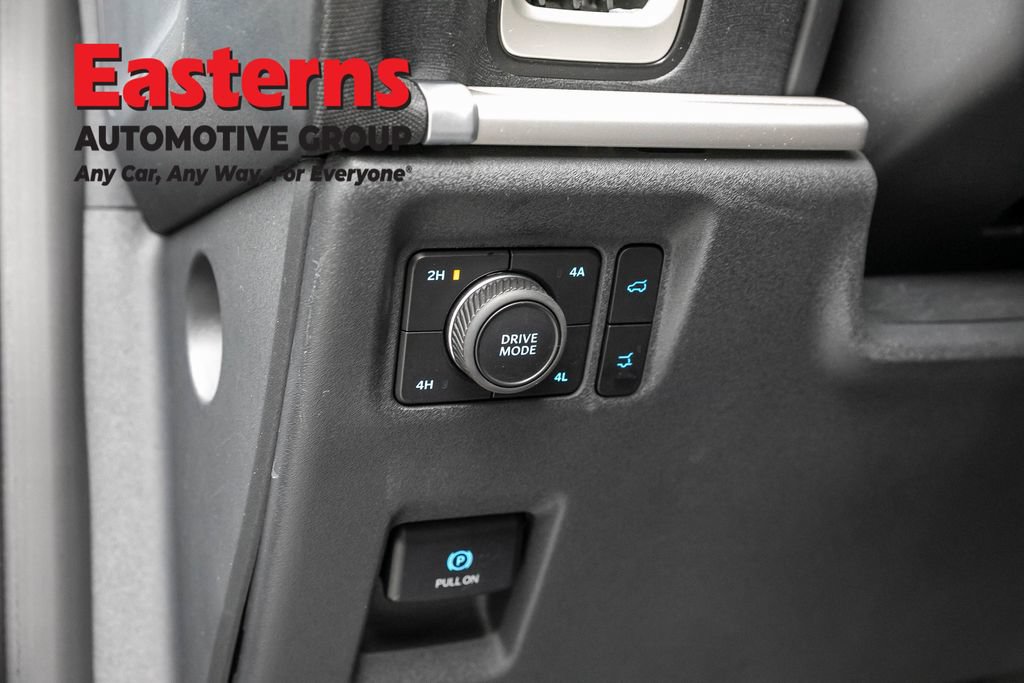 Used 2025 Ford Expedition Active AWD/4WD image 23