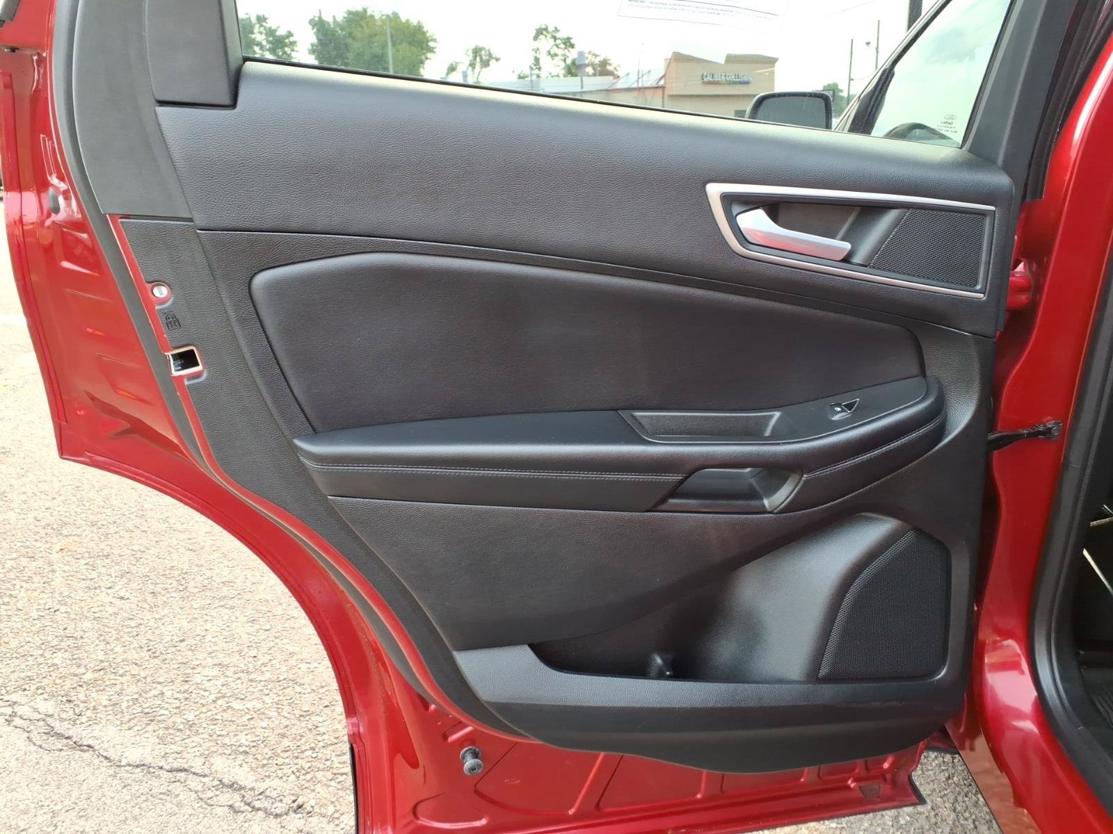 Used 2022 Ford Edge SEL w/ Convenience Package AWD/4WD image 24