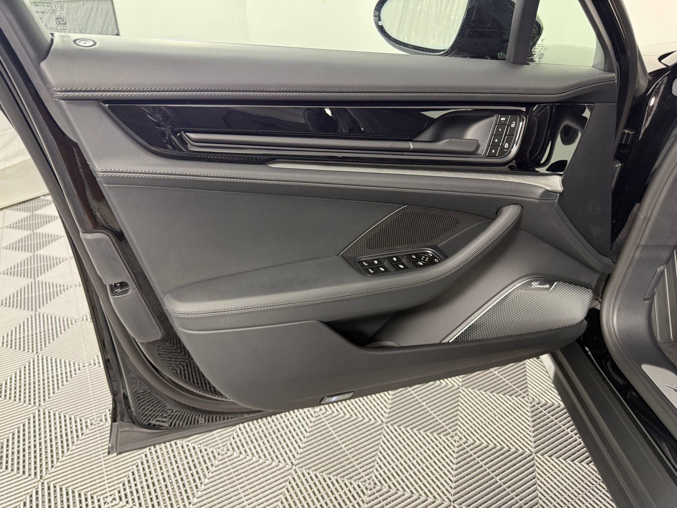 New 2026 Porsche Panamera 4 image 26