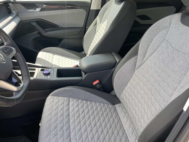 Certified 2026 Volkswagen Tiguan S FWD image 21
