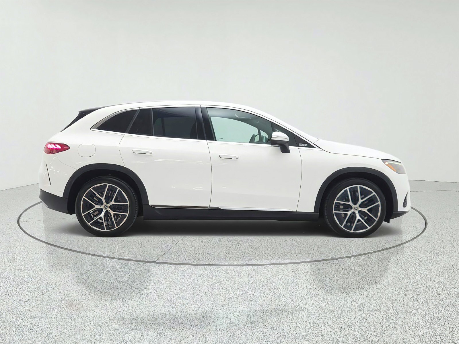 Certified 2023 Mercedes-Benz EQE 350+ SUV image 4