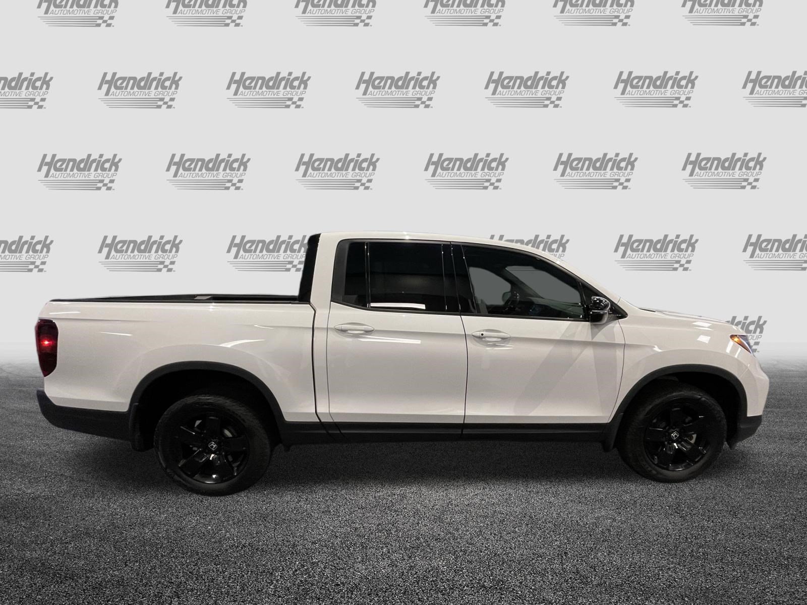Used 2025 Honda Ridgeline Black Edition image 11