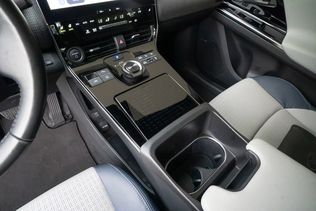 Certified 2023 Subaru Solterra AWD image 10