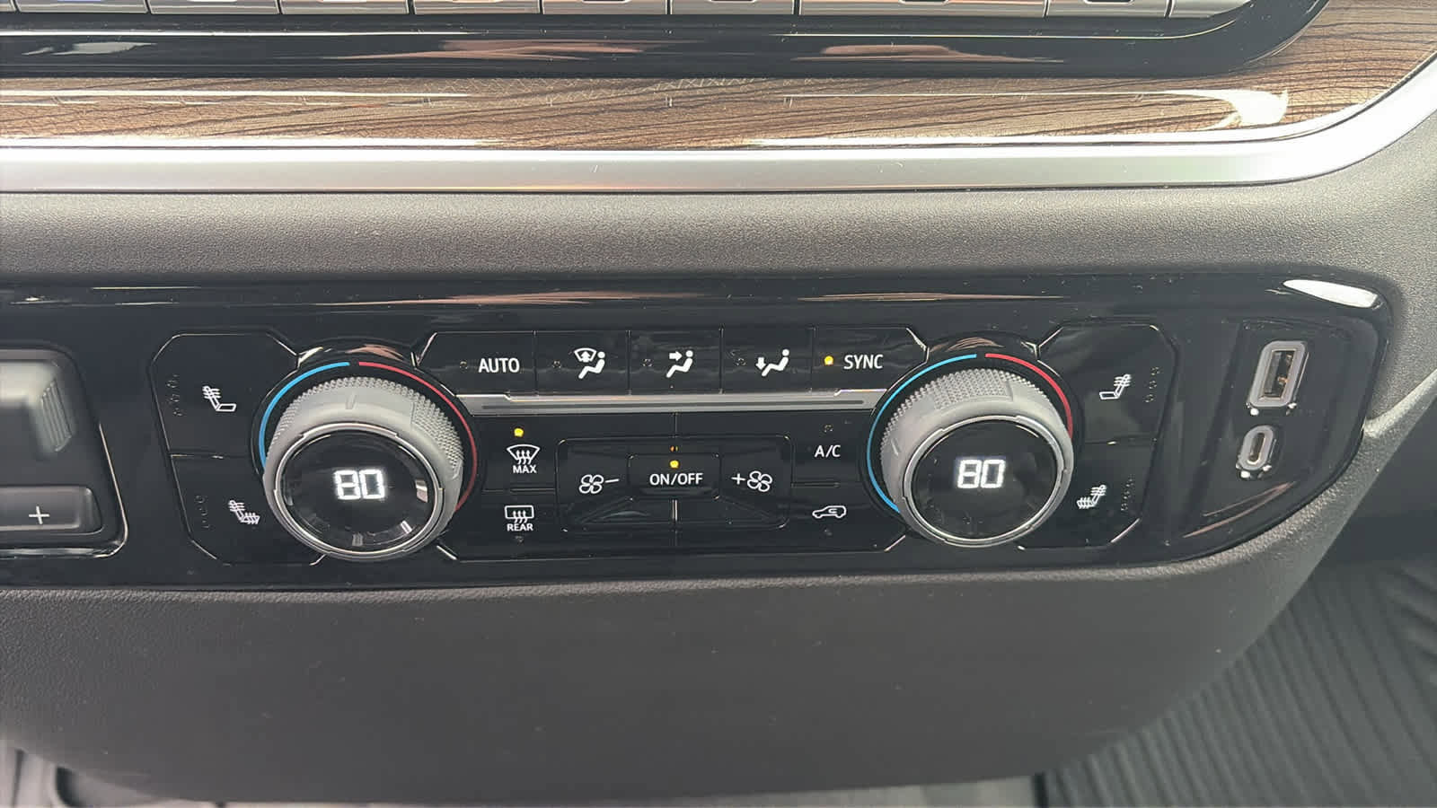 Certified 2022 Chevrolet Silverado 1500 RST image 16