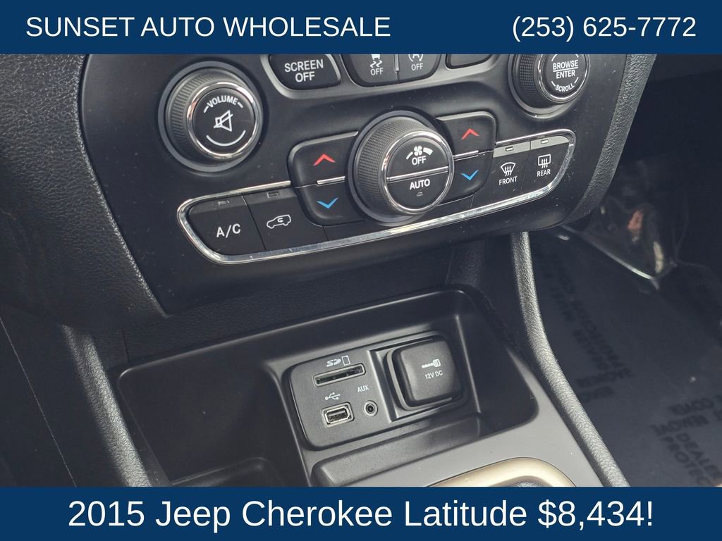 Used 2015 Jeep Cherokee Latitude w/ Comfort/Convenience Group FWD image 35