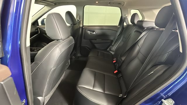 Used 2023 Nissan Rogue SL AWD/4WD image 26