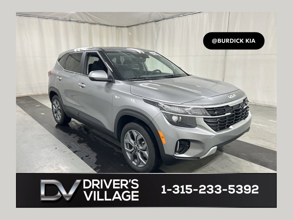 Used 2025 Kia Seltos LX AWD/4WD image 1