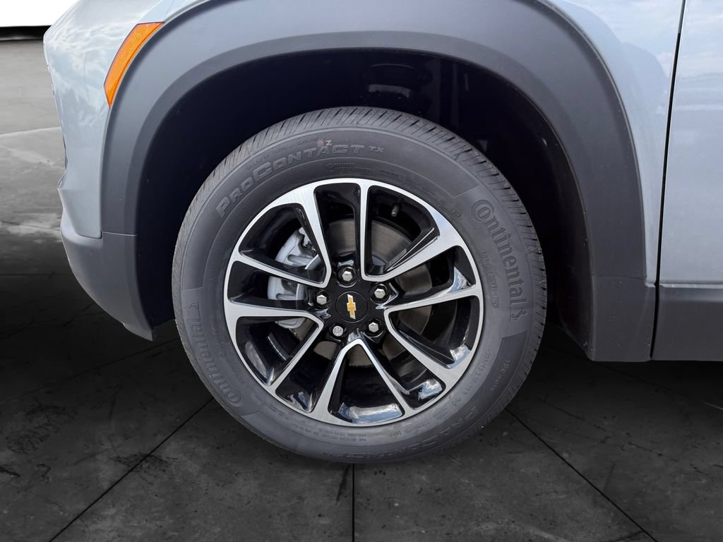New 2026 Chevrolet TrailBlazer LT w/ LT Cold Weather Package FWD image 14