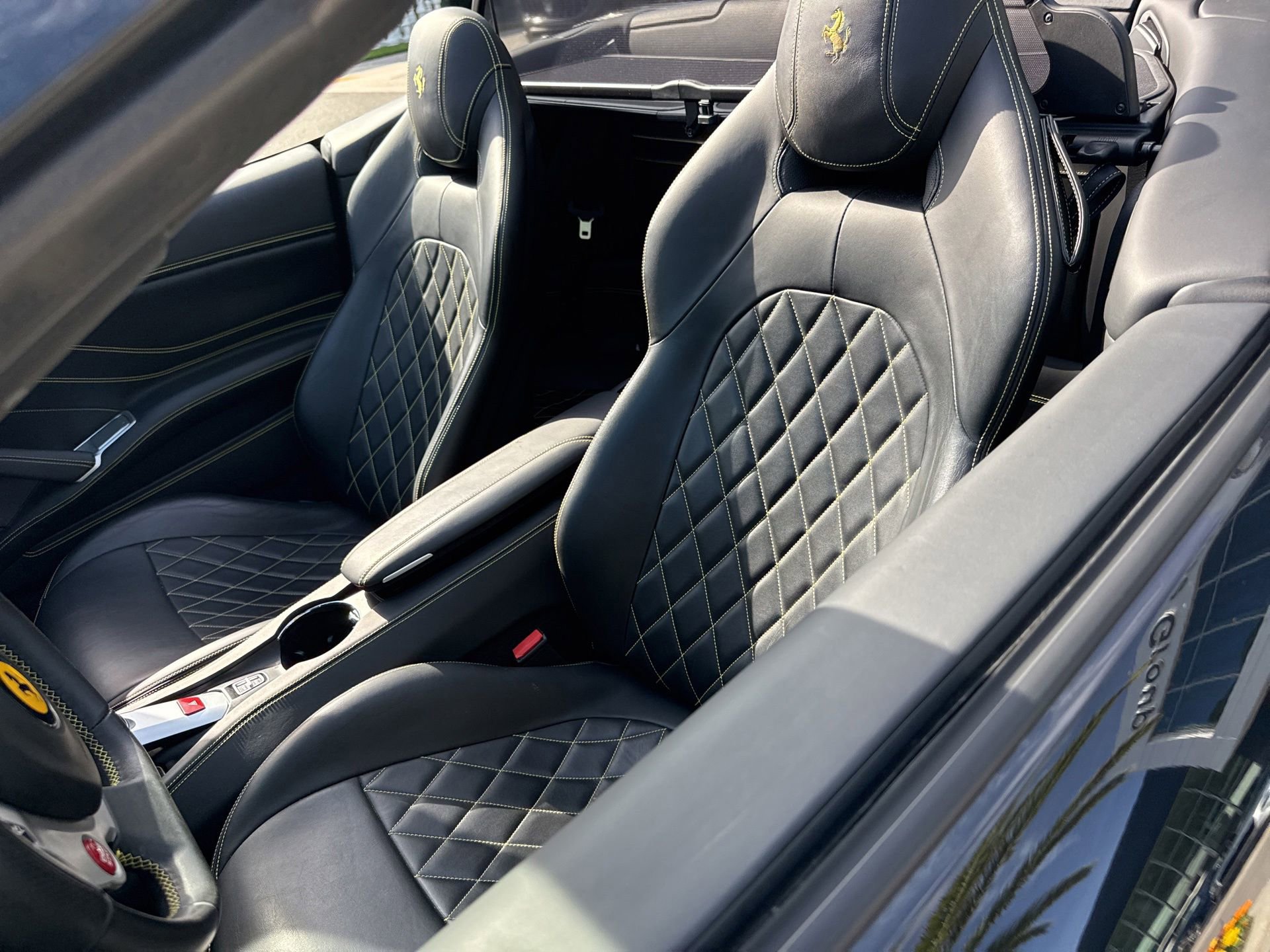 Used 2016 Ferrari California T RWD image 53