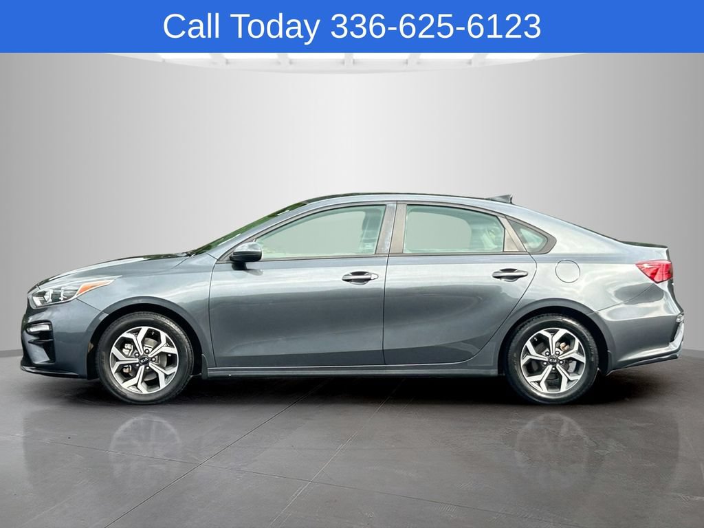 Used 2021 Kia Forte LXS FWD image 2