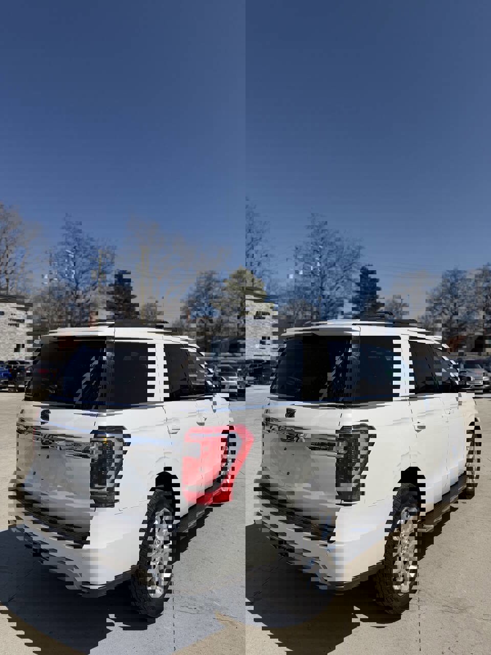 Used 2021 Ford Expedition XLT image 7