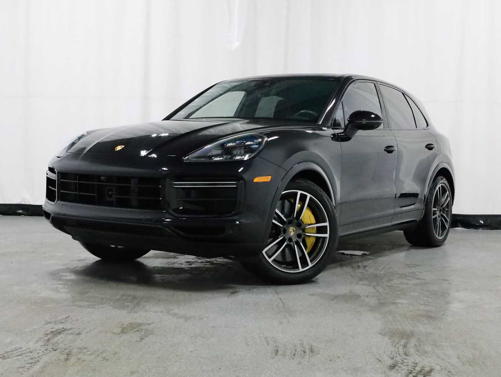 Used 2019 Porsche Cayenne Turbo AWD/4WD image 1