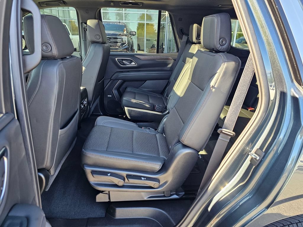 Used 2021 Chevrolet Tahoe High Country w/ Premium Package AWD/4WD image 17