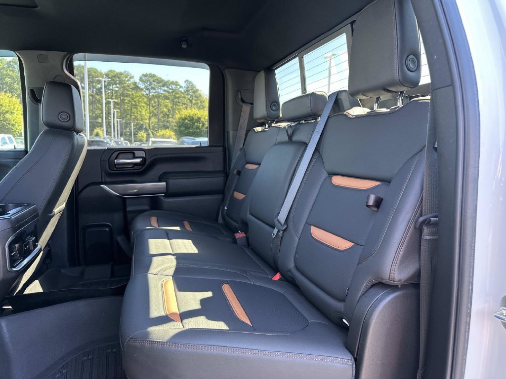 Used 2022 GMC Sierra 2500 AT4 w/ AT4 Preferred Package AWD/4WD image 13