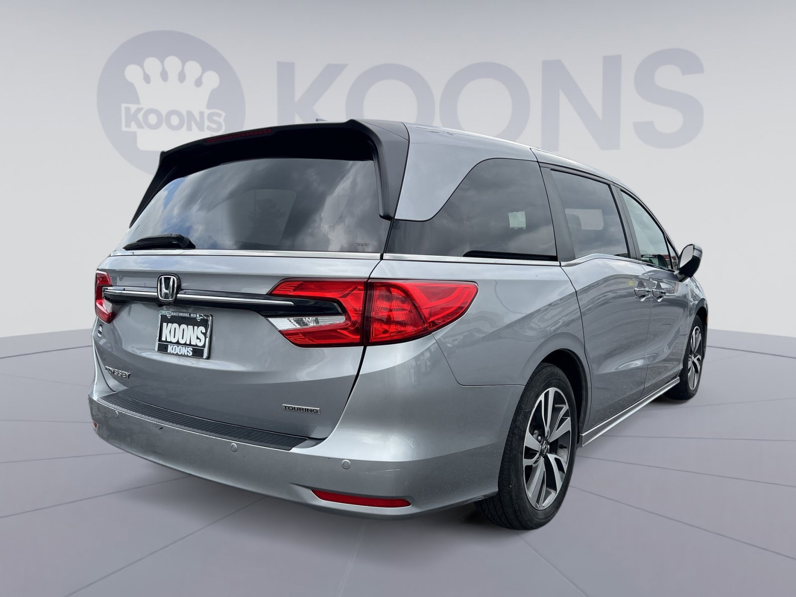 Used 2023 Honda Odyssey Touring image 4