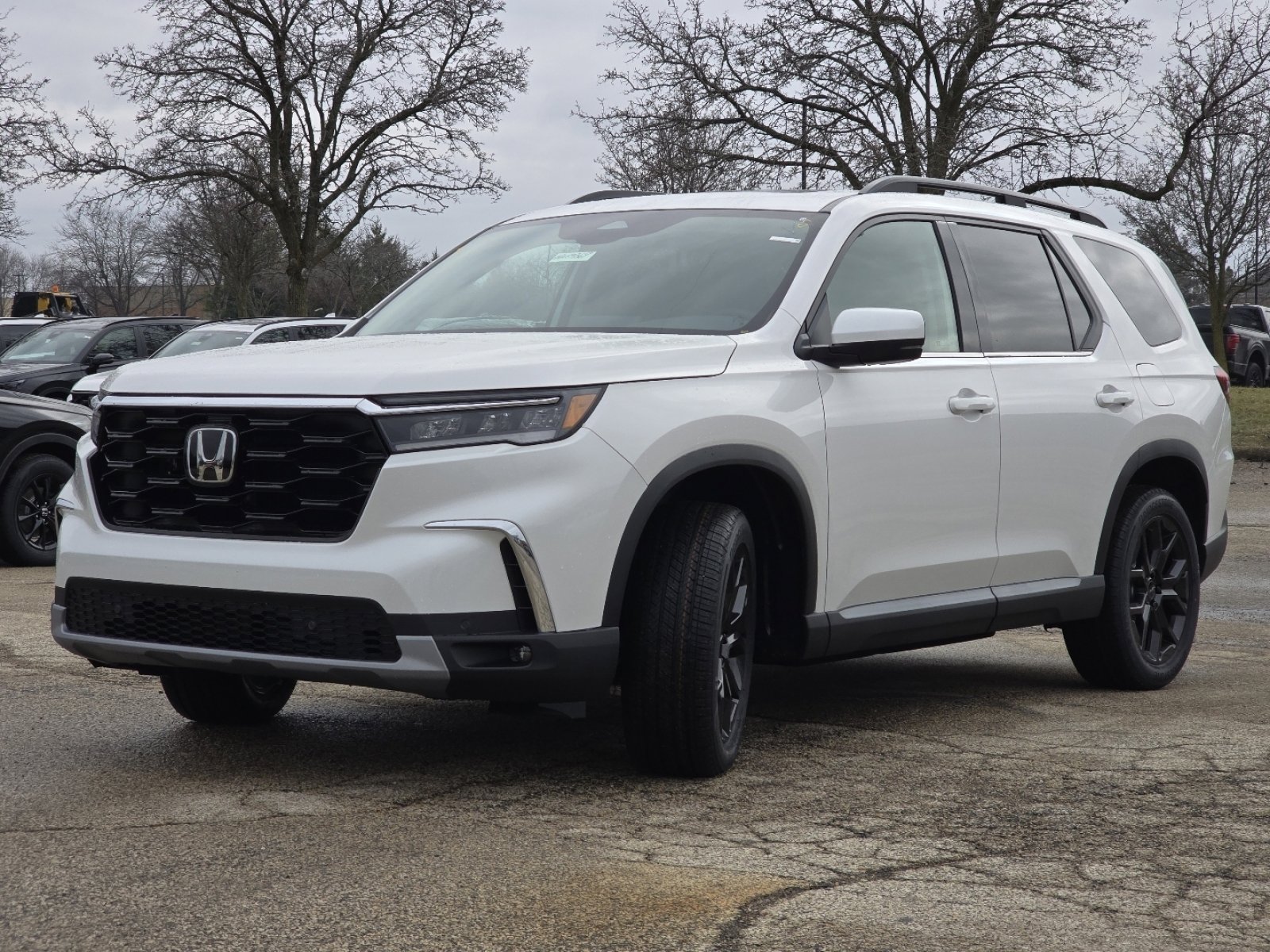 New 2025 Honda Pilot Touring image 15