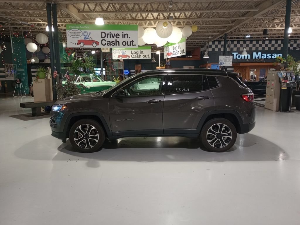 Used 2023 Jeep Compass Limited AWD/4WD image 11