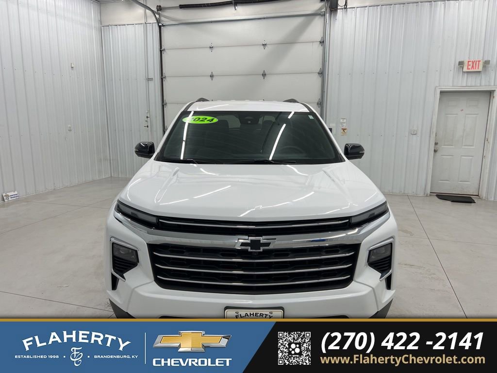Used 2024 Chevrolet Traverse LT FWD image 7