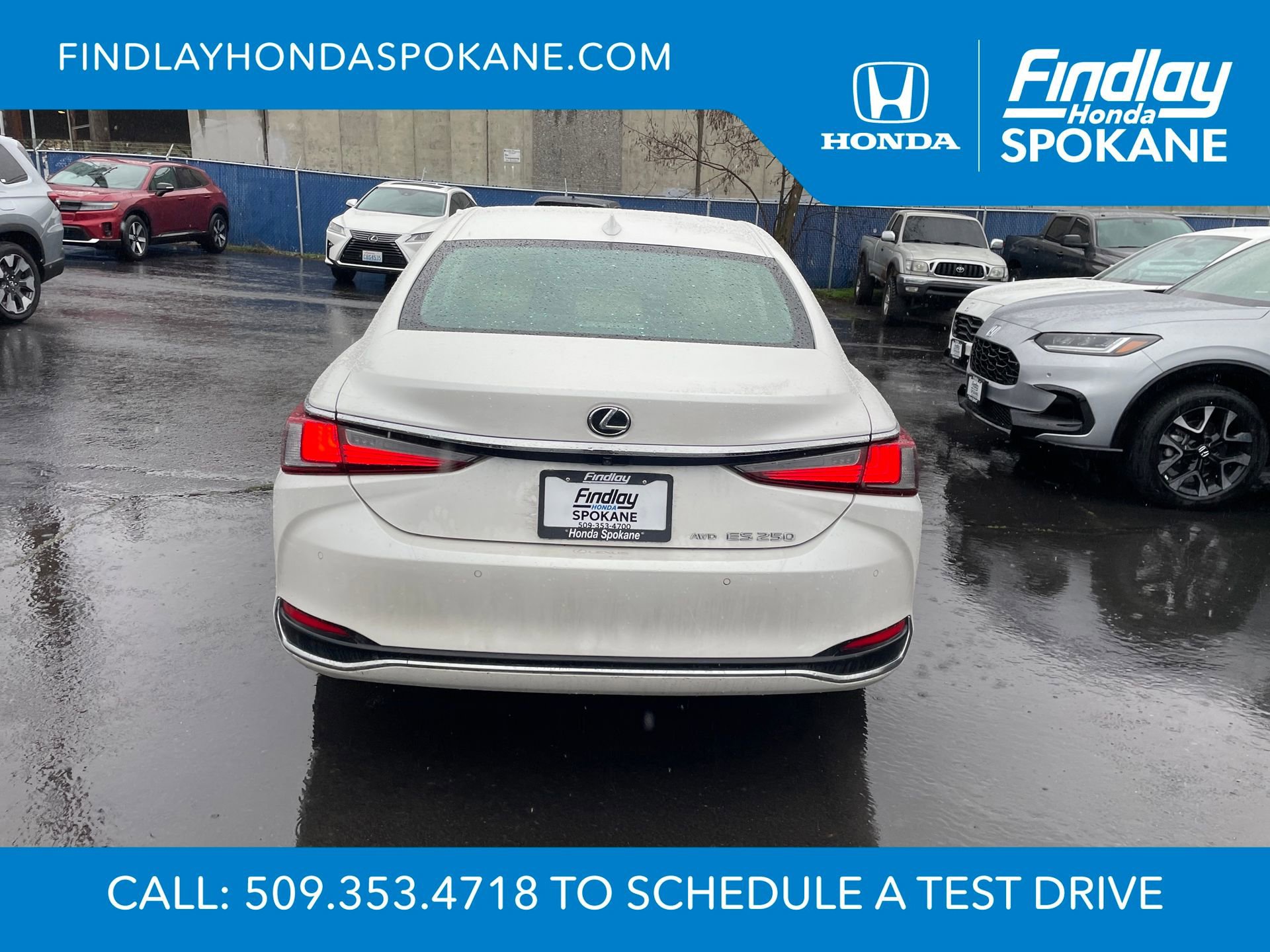 Used 2021 Lexus ES 250 w/ Premium Package image 3