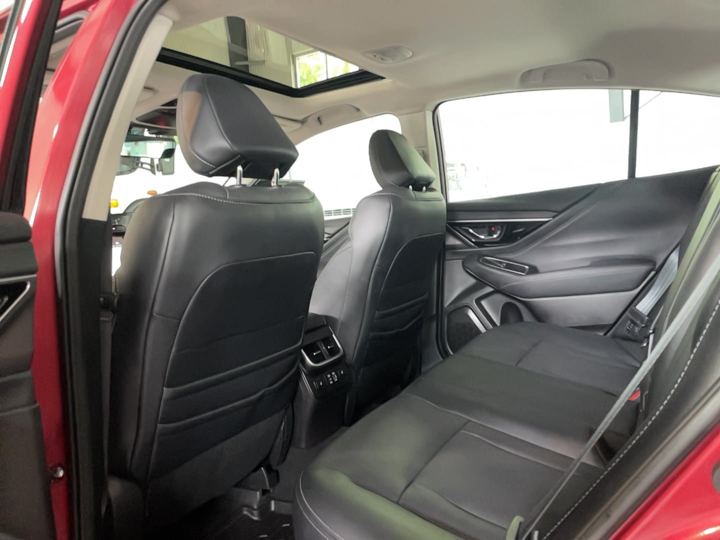 Used 2023 Subaru Legacy Limited AWD/4WD image 9