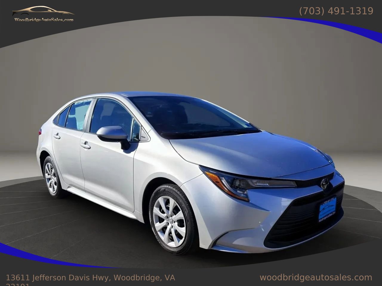 Used 2024 Toyota Corolla LE FWD image 3
